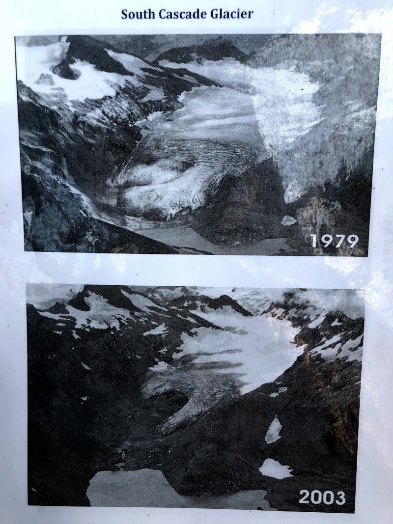 More views of the lake from the boat and surroundings