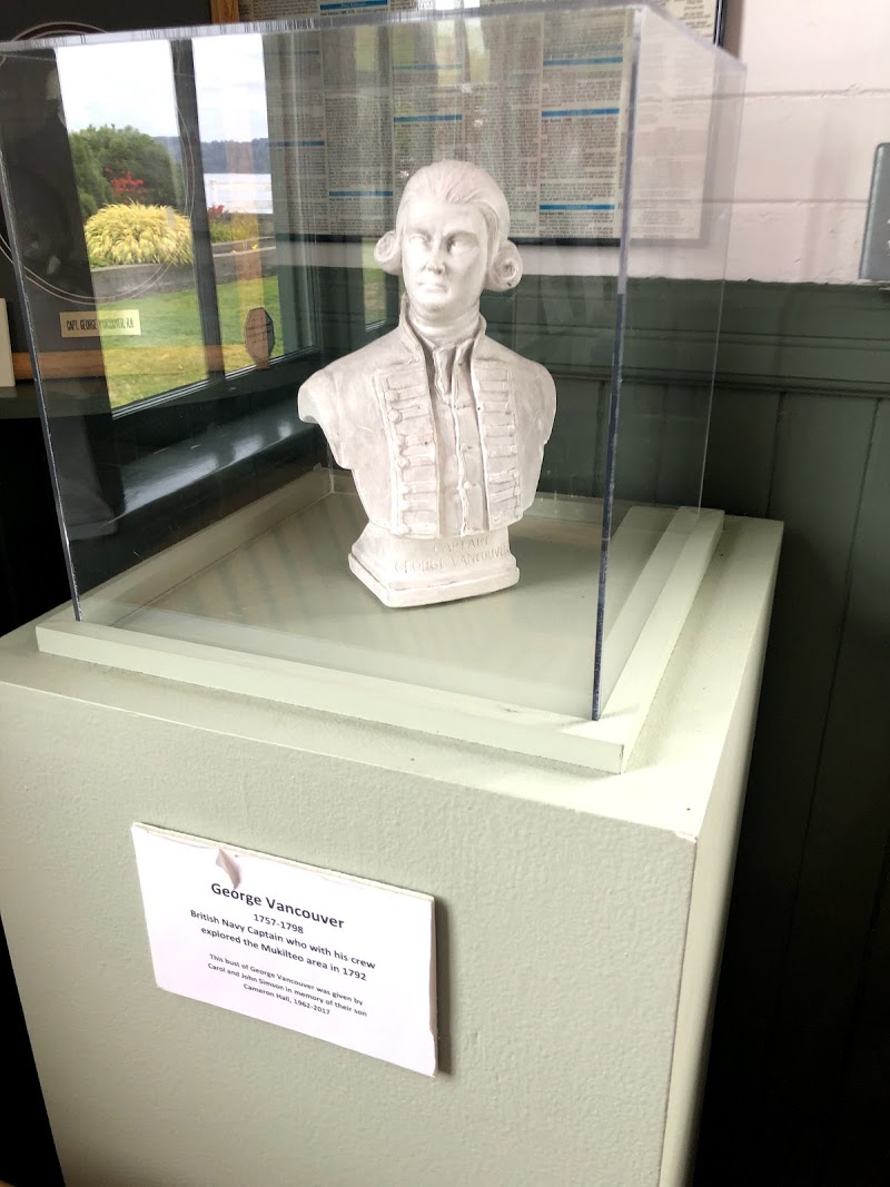 Mukilteo Lighthouse and surroundings