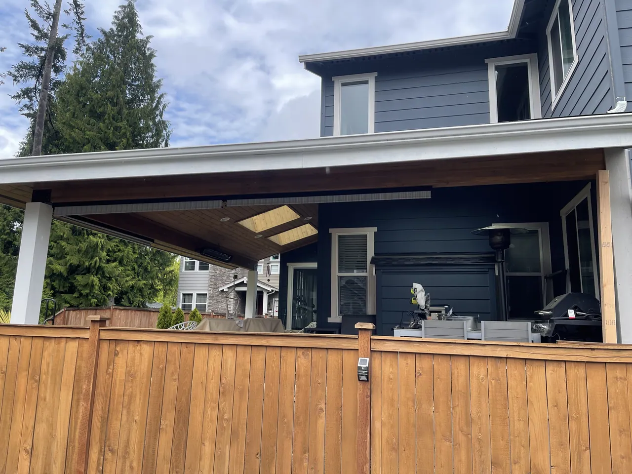 What everyone was able to see from the street